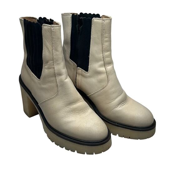 Free People Womens James Beige Leather
Heeled Chelsea Boots Size 7 preowned EUC - Picture 1 of 8
